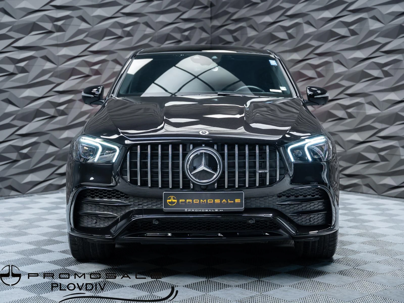 Mercedes-Benz GLE 53 4MATIC COUPE* BURMESTER* 360CAM* ОБДУХВ* PANO* AIRMATIC* , снимка 2 - Автомобили и джипове - 55686321
