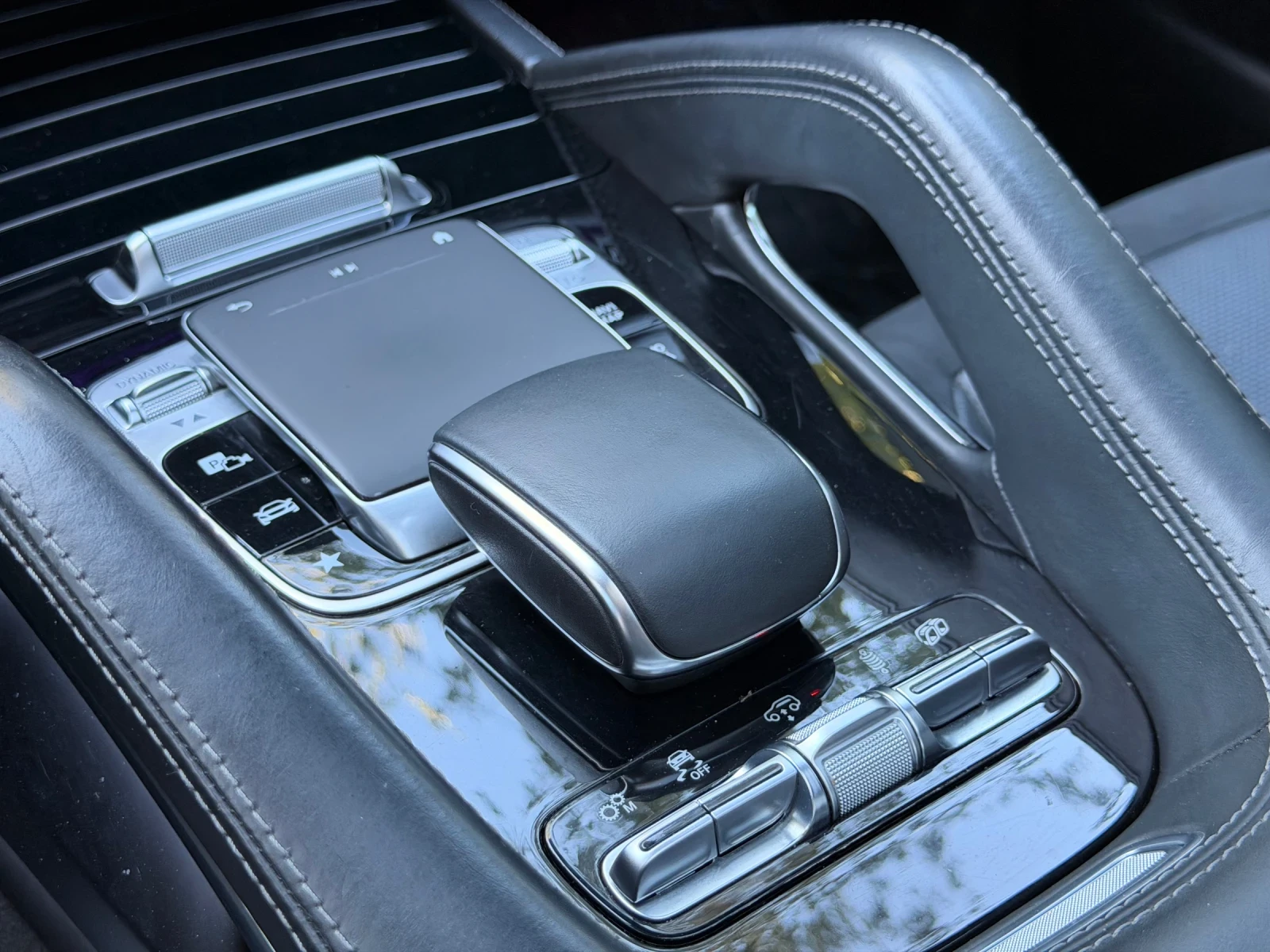 Mercedes-Benz GLE 53 4MATIC, снимка 15 - Автомобили и джипове - 55734653
