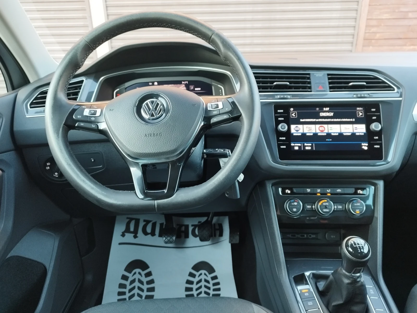 VW Tiguan 1.6 D, 116 k.c.DIGITAL, ЛИЗИНГ , снимка 10 - Автомобили и джипове - 55989728