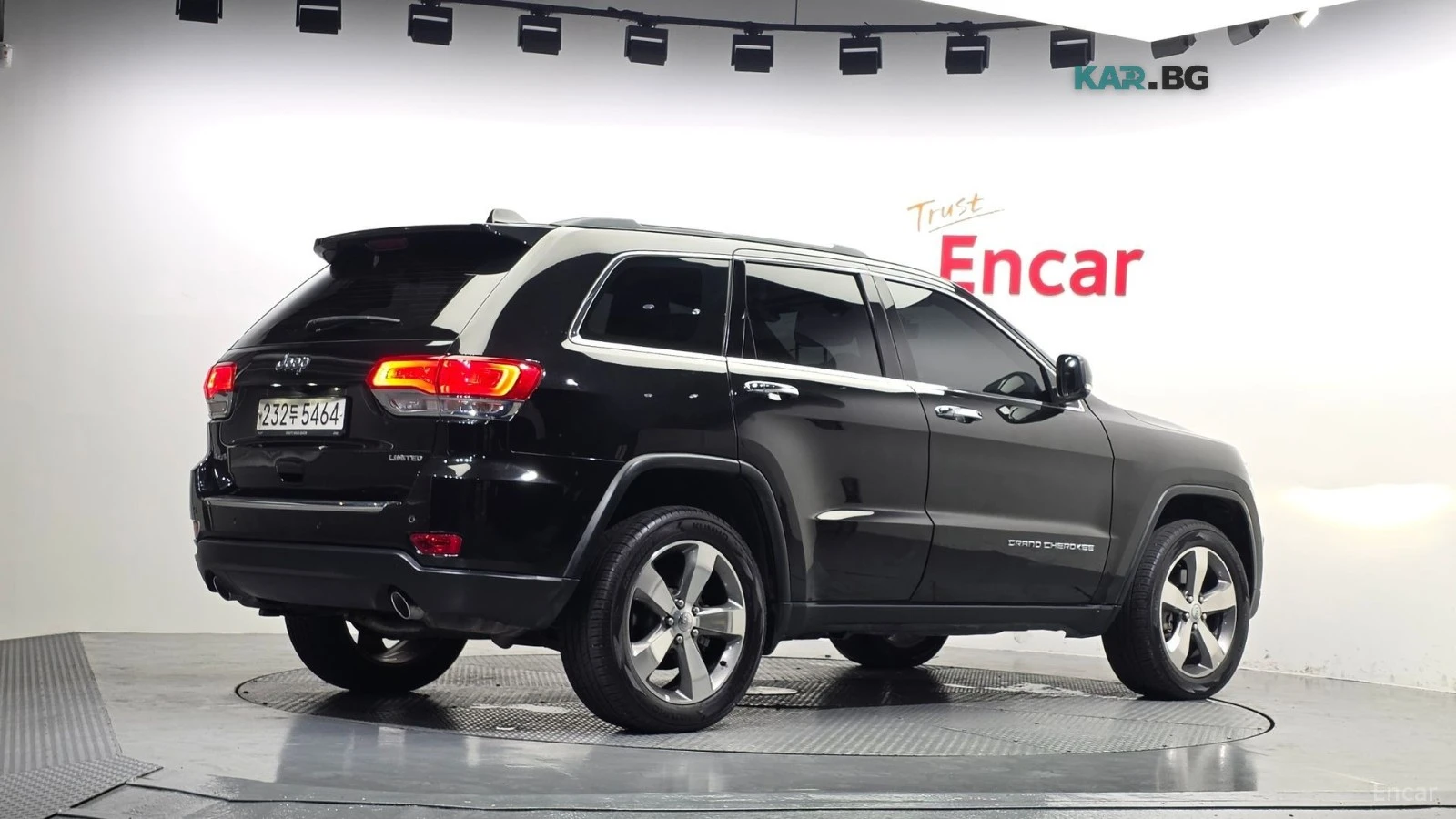 Jeep Grand cherokee LIMITED 3.6* 4X4* 8ZF* ПОДГРЕВИ* ОБДУХ* PANO* , снимка 2 - Автомобили и джипове - 55993167