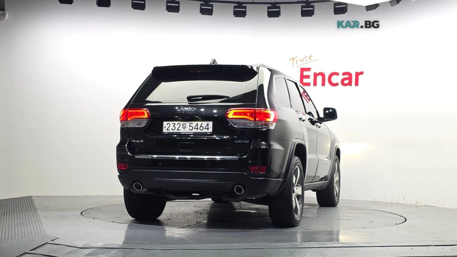 Jeep Grand cherokee LIMITED 3.6* 4X4* 8ZF* ПОДГРЕВИ* ОБДУХ* PANO* , снимка 4 - Автомобили и джипове - 55993167