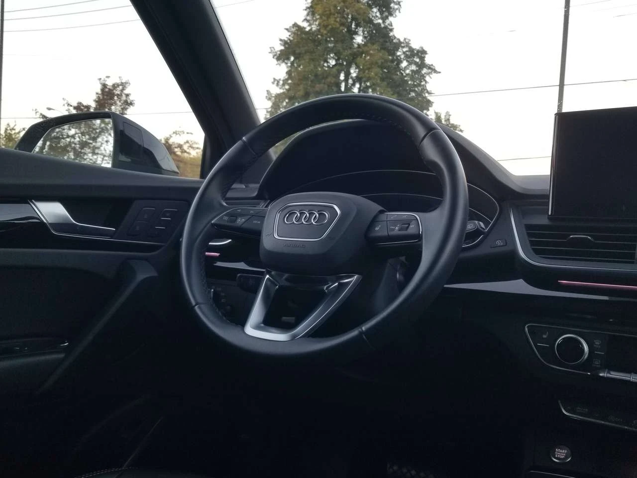 Audi Q5 CAR-PLAY NAV| CAMERA| BLACK OPTICS| MULTI COLOUR A, снимка 9 - Автомобили и джипове - 56437090
