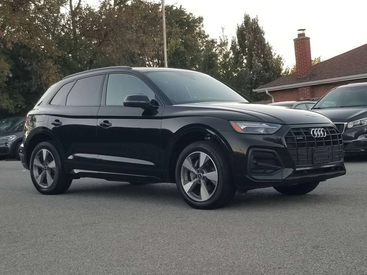 Audi Q5 CAR-PLAY NAV| CAMERA| BLACK OPTICS| MULTI COLOUR A, снимка 5 - Автомобили и джипове - 56437090