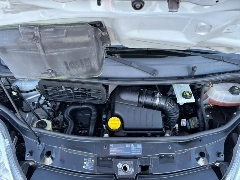 Opel Vivaro 2.0cdti, снимка 15 - Бусове и автобуси - 52487285