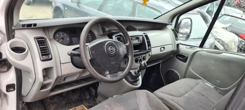 Opel Vivaro 2.0CDTI, снимка 2 - Бусове и автобуси - 31742328