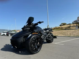     Can-Am Spyder