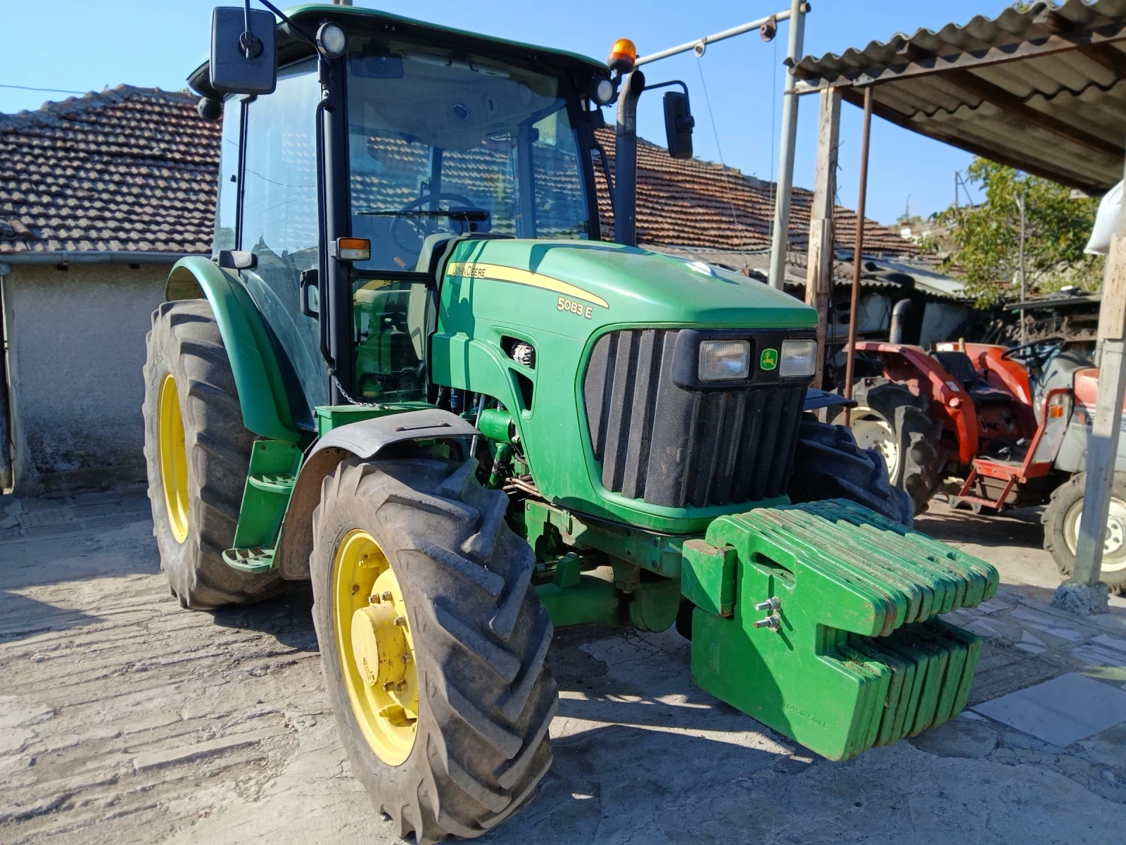 Трактор John Deere 5083E, снимка 4 - Селскостопанска техника - 56535665