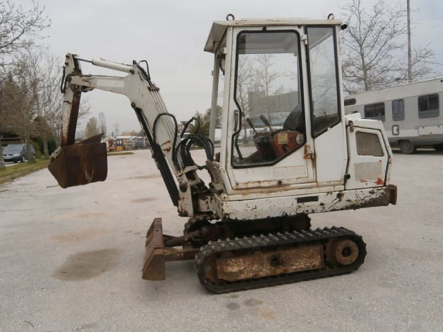 Багер Neuson 2700DR* 2, 6t* NOV VNOS, снимка 3 - Индустриална техника - 54206436