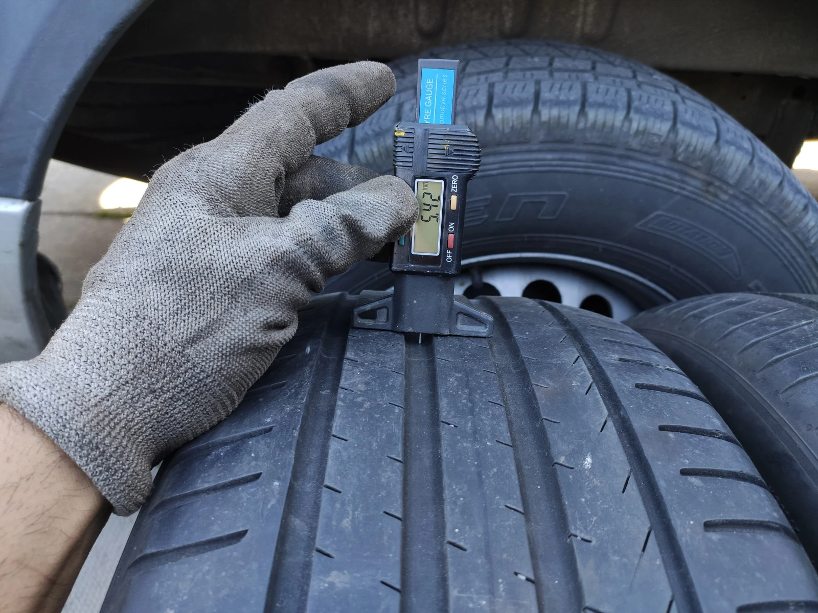  225/40R19 | Mobile.bg   4