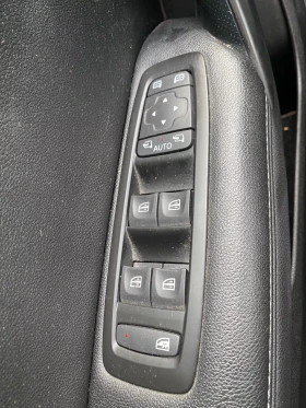 Renault Megane ESTATE BOSE NAVI KEYLESS MASSAGE LED EURO6, снимка 15