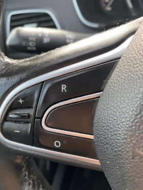 Renault Megane ESTATE BOSE NAVI KEYLESS MASSAGE LED EURO6, снимка 12