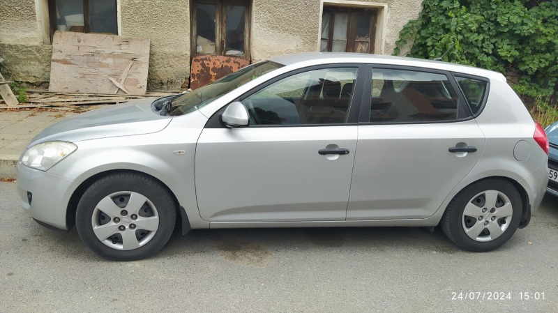 Kia Ceed, снимка 1 - Автомобили и джипове - 46720516