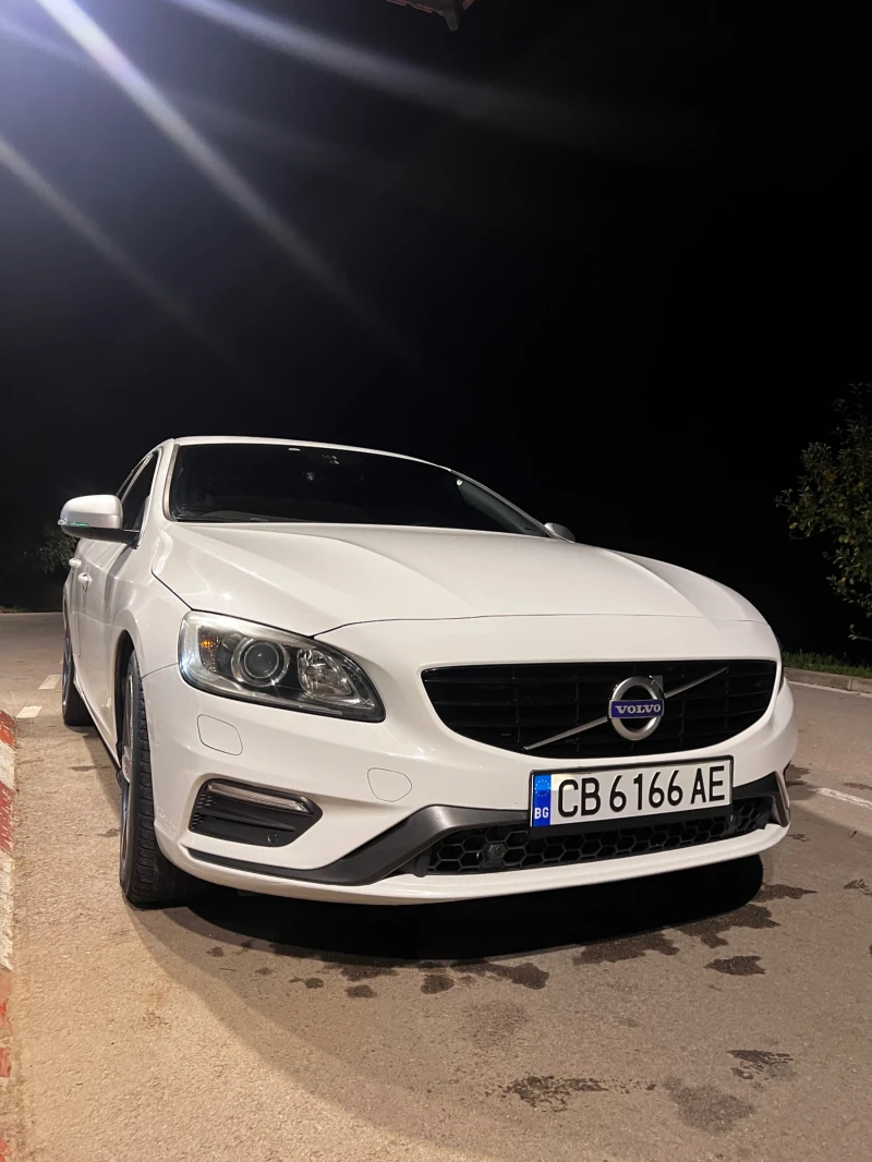 Volvo V60 R DESIGN D3, снимка 2 - Автомобили и джипове - 47768449