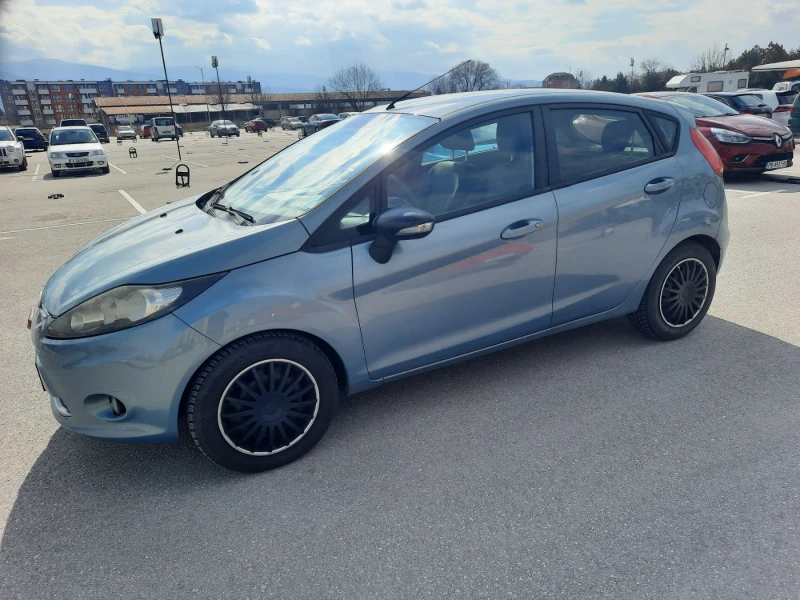 Ford Fiesta, снимка 2 - Автомобили и джипове - 49369096