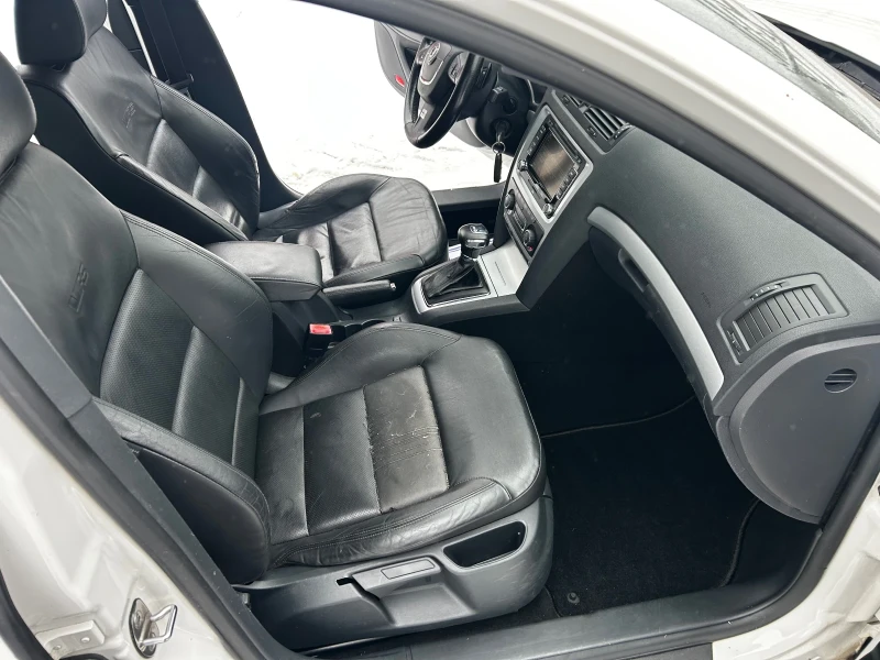 Skoda Octavia, снимка 16 - Автомобили и джипове - 53357355
