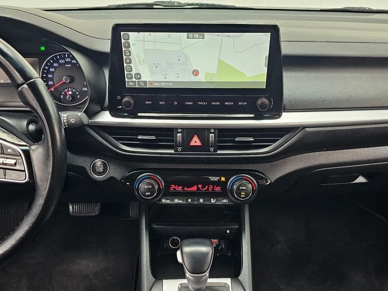 Kia K3 1.6 Automatic, снимка 11 - Автомобили и джипове - 55585786