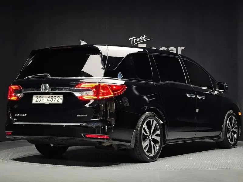 Honda Odyssey, снимка 2 - Автомобили и джипове - 56734294
