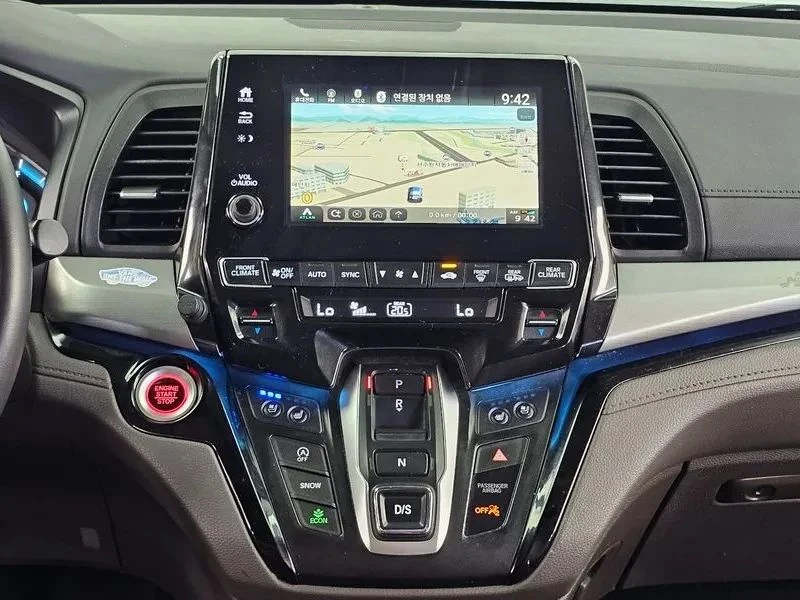 Honda Odyssey, снимка 14 - Автомобили и джипове - 56734294