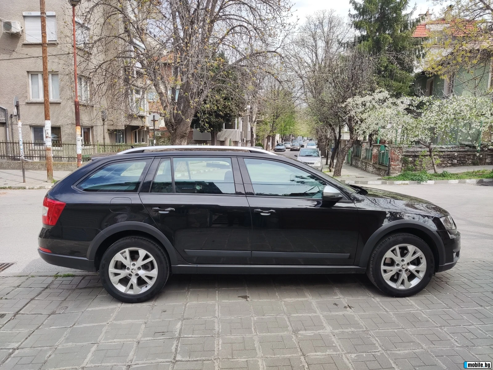 Skoda Octavia Scout (142 910 км) - изображение 4