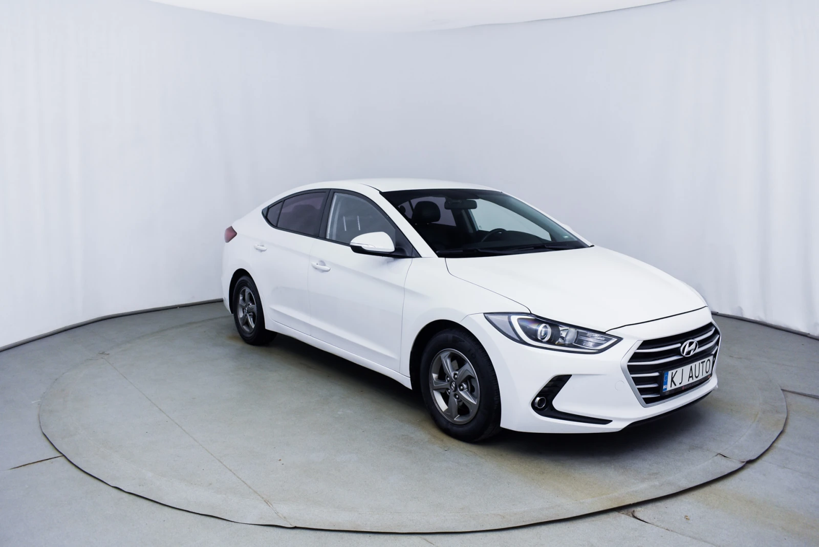 Hyundai Elantra 1.6 LPI - изображение 2