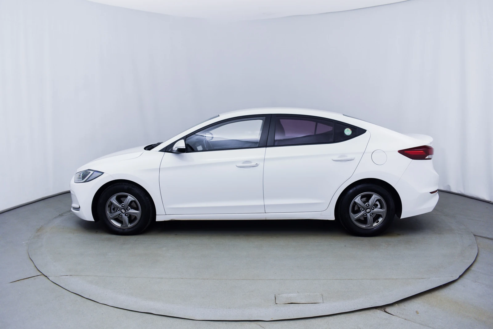 Hyundai Elantra 1.6 LPI - изображение 5