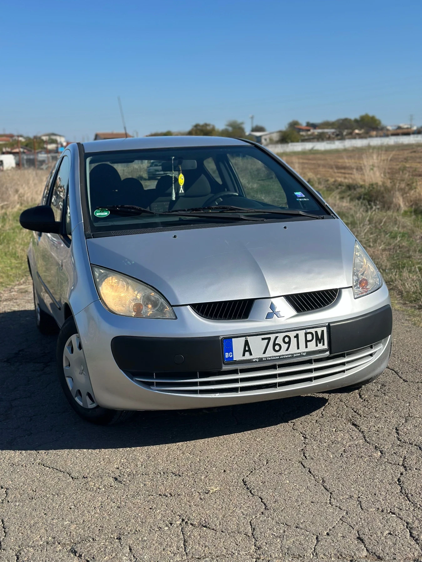 Mitsubishi Colt 1.5 - изображение 2