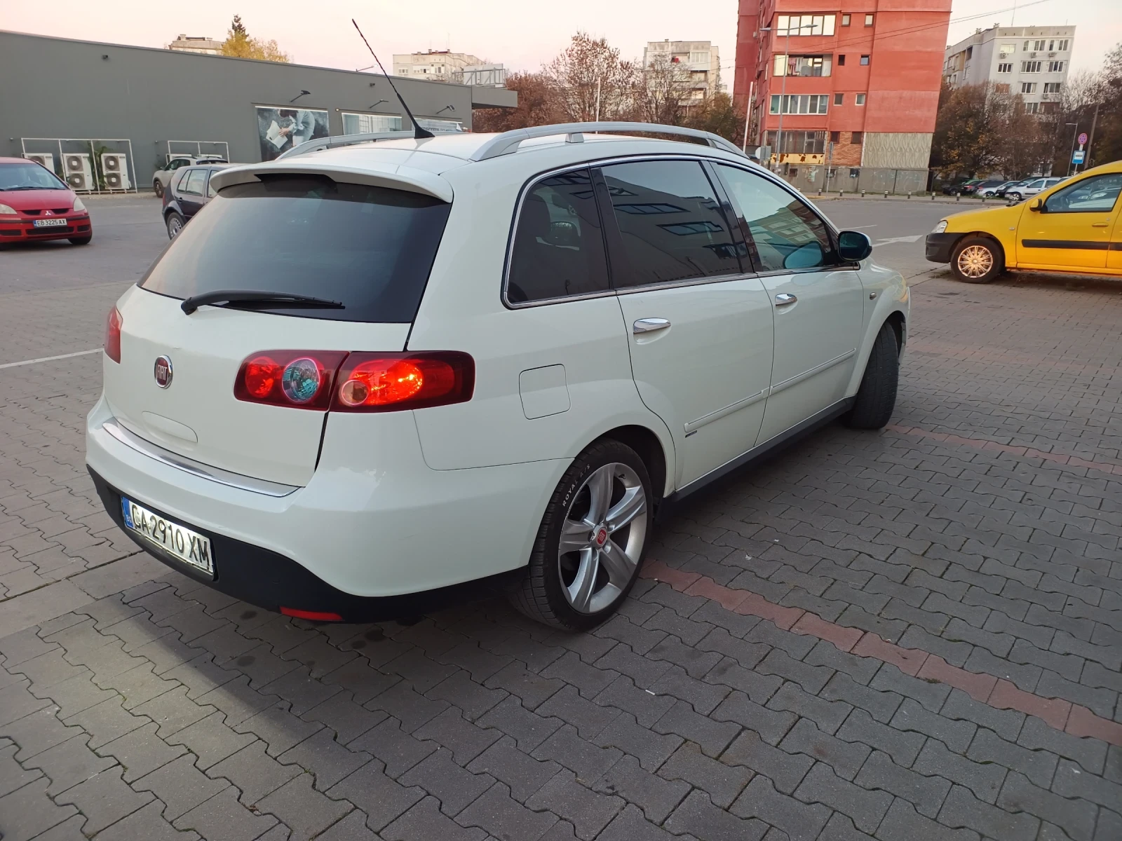 Fiat Croma 1.9 Multijet 150 - изображение 6