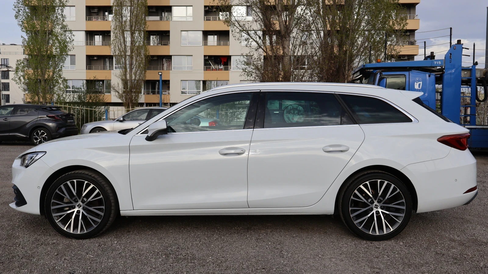 Seat Leon 2.0TDI 150 К.С. Xcellence DSG LED CARPLAY ДИСТРОН. - изображение 6