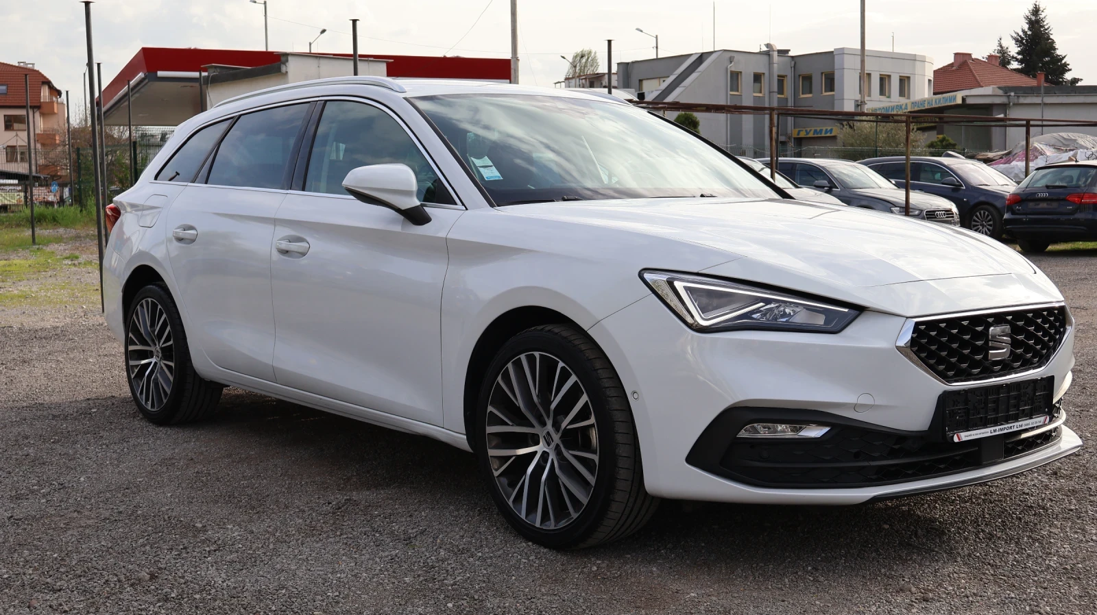 Seat Leon 2.0TDI 150 К.С. Xcellence DSG LED CARPLAY ДИСТРОН. - изображение 2