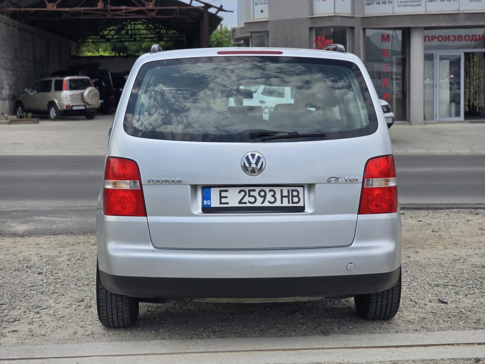 VW Touran 1.9tdi 105hp 6 ck. 7 Места - изображение 4