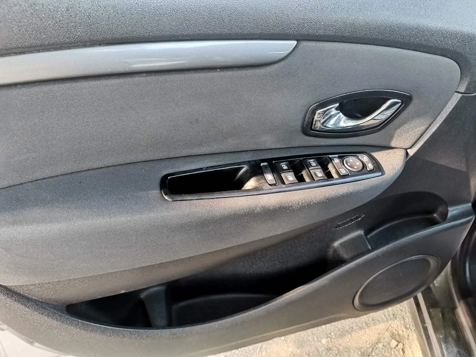 Renault Scenic 1.5dci/LIMITED/УНИКАЛЕН - изображение 7