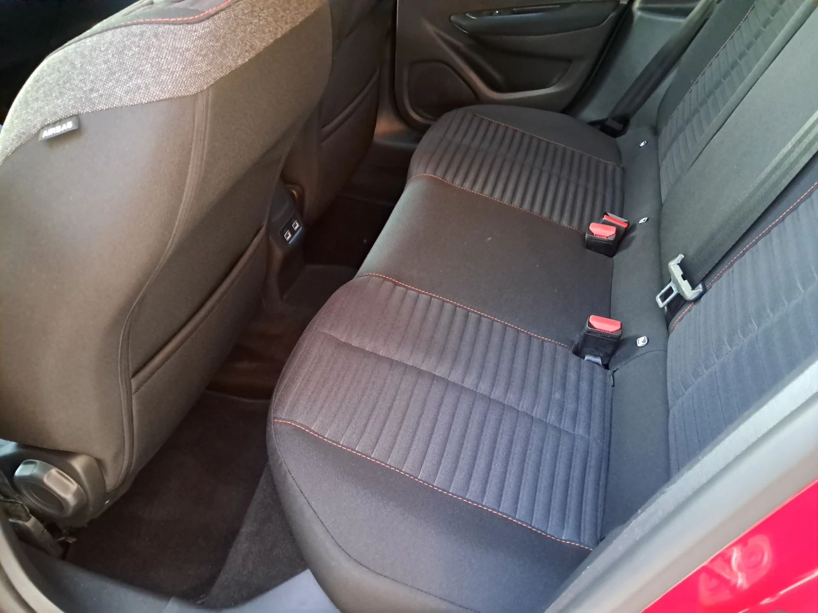 Peugeot 208 E-ALLURE-VIRTUAL COCPIT-88000км.LED-NAVI - изображение 7