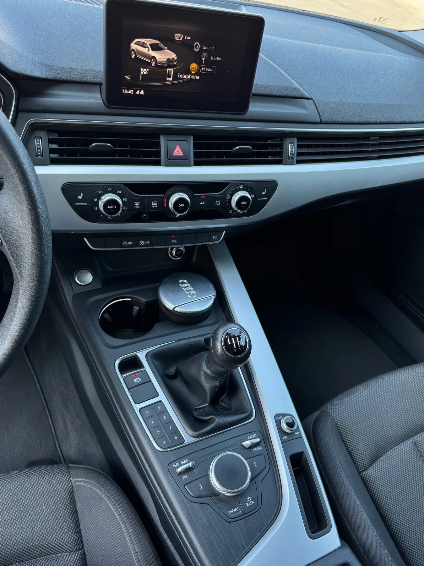 Audi A4 Avant 2.0TDI 190кс РЪЧКА - изображение 9