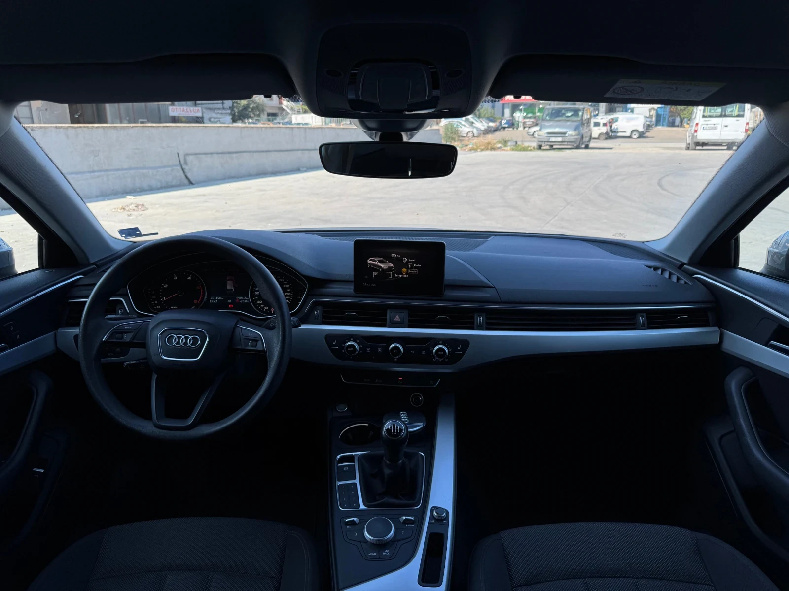 Audi A4 Avant 2.0TDI 190кс РЪЧКА - изображение 6