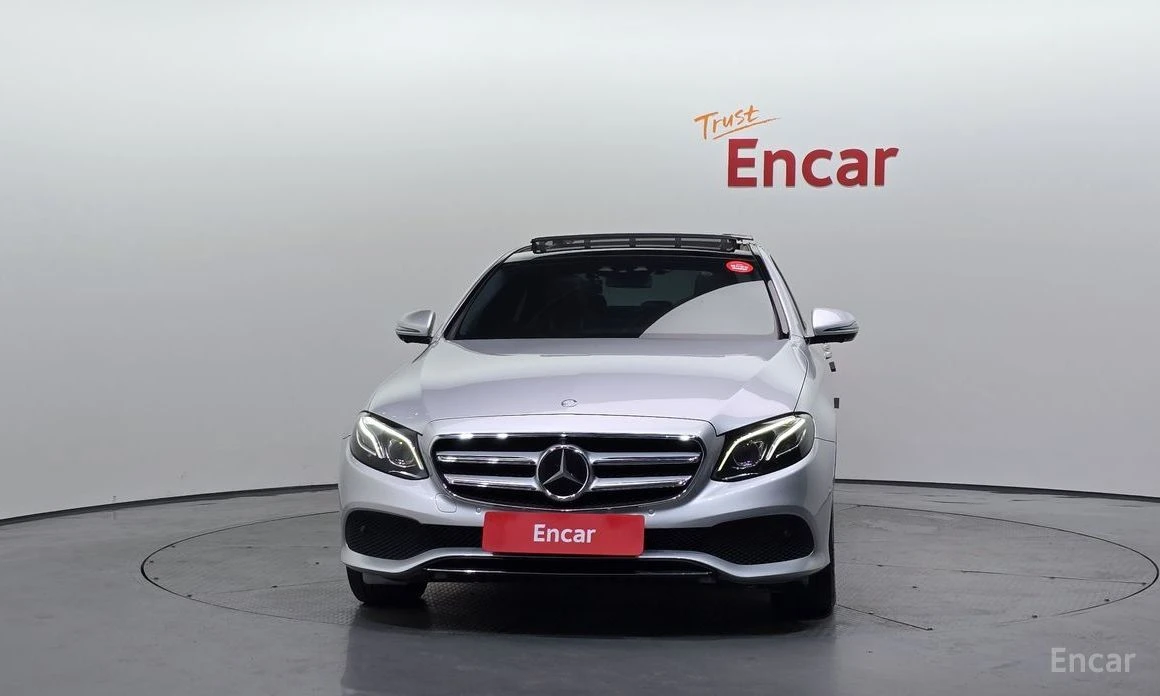 Mercedes-Benz E 300  - изображение 3