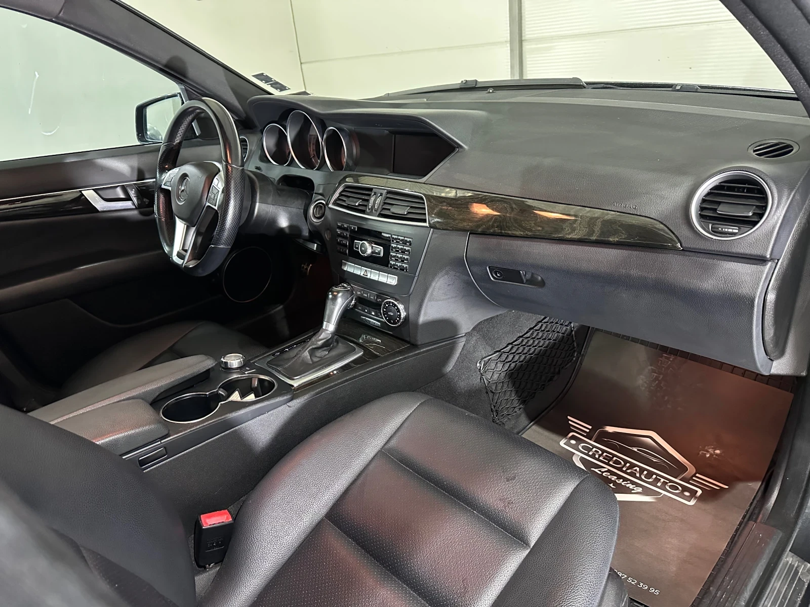 Mercedes-Benz C 300 AMG pack 4 matic - изображение 9