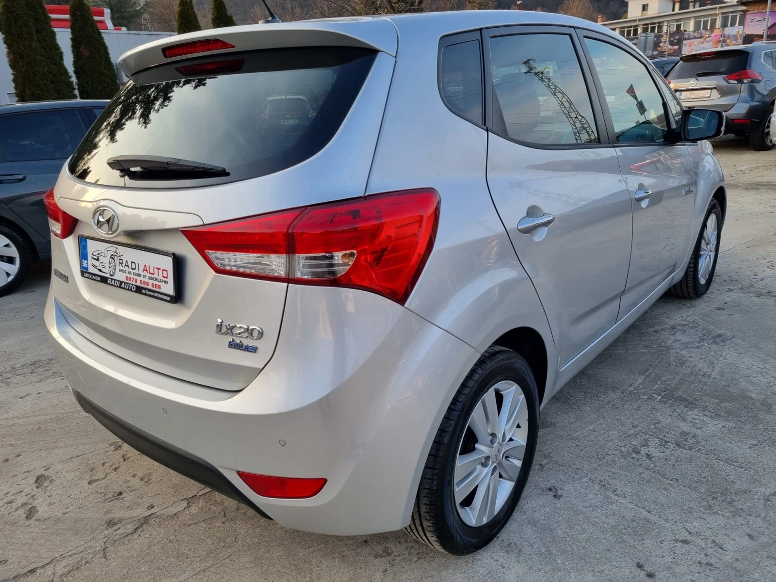 Hyundai Ix20 1.6i ШВЕЙЦАРИЯ, снимка 3 - Автомобили и джипове - 53714536