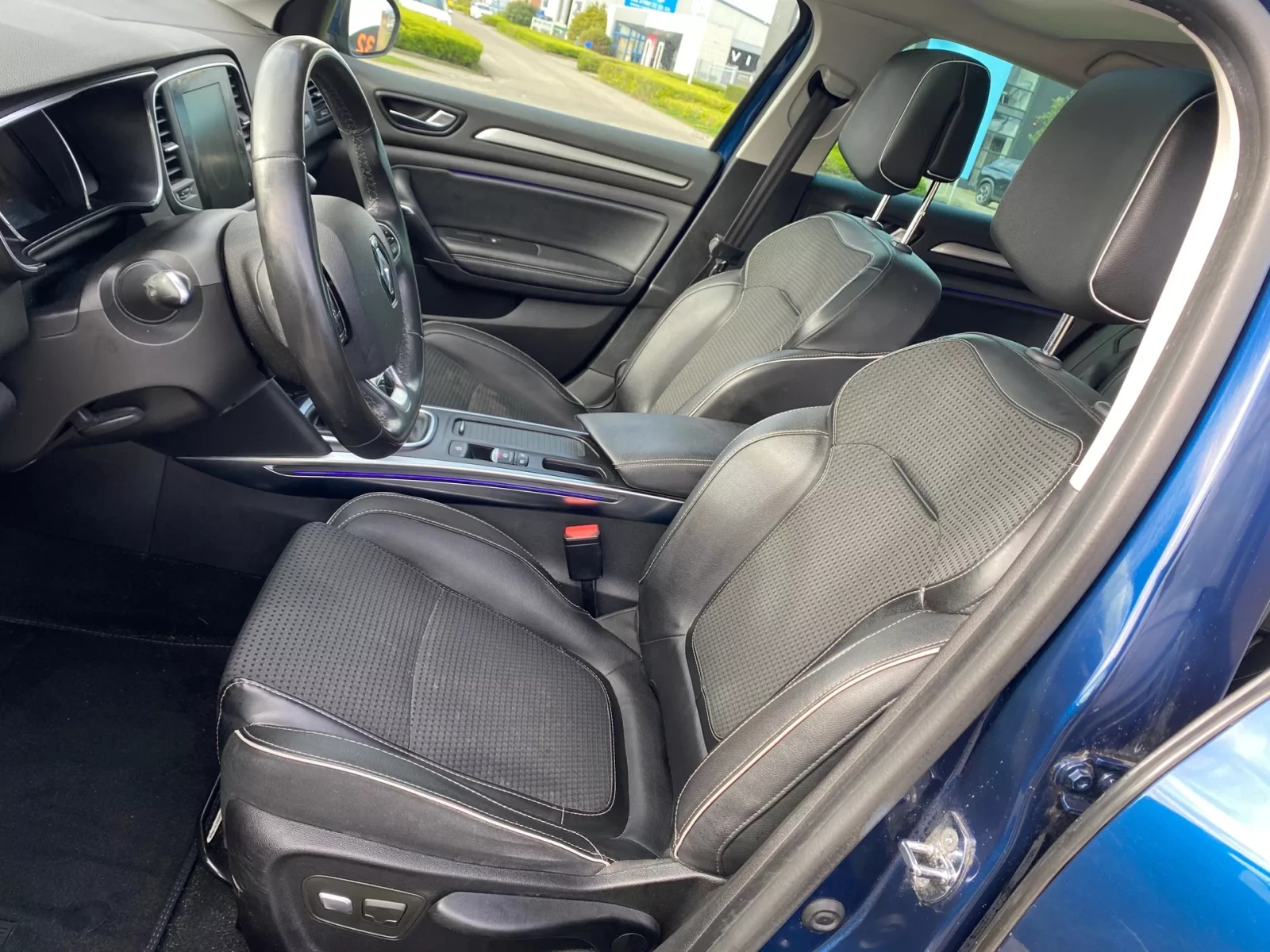 Renault Megane ESTATE BOSE NAVI KEYLESS MASSAGE LED EURO6 | Mobile.bg � ����������� 8
