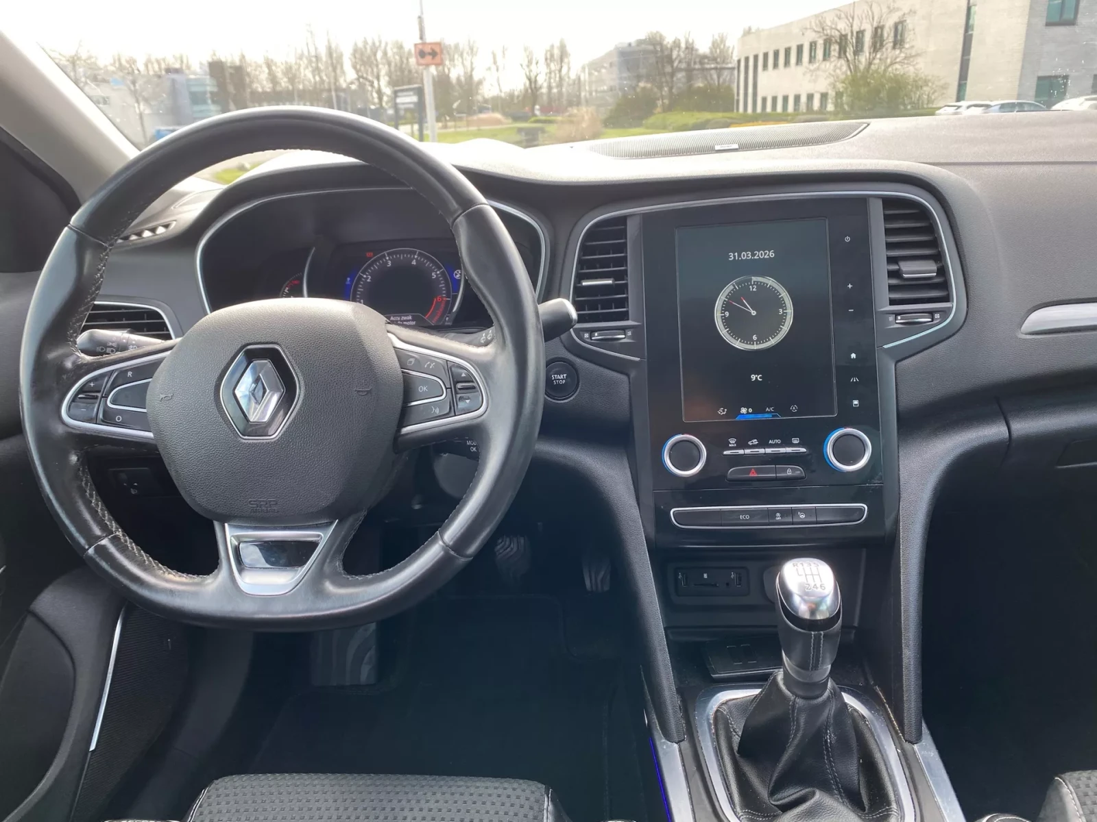 Renault Megane ESTATE BOSE NAVI KEYLESS MASSAGE LED EURO6 | Mobile.bg � ����������� 9