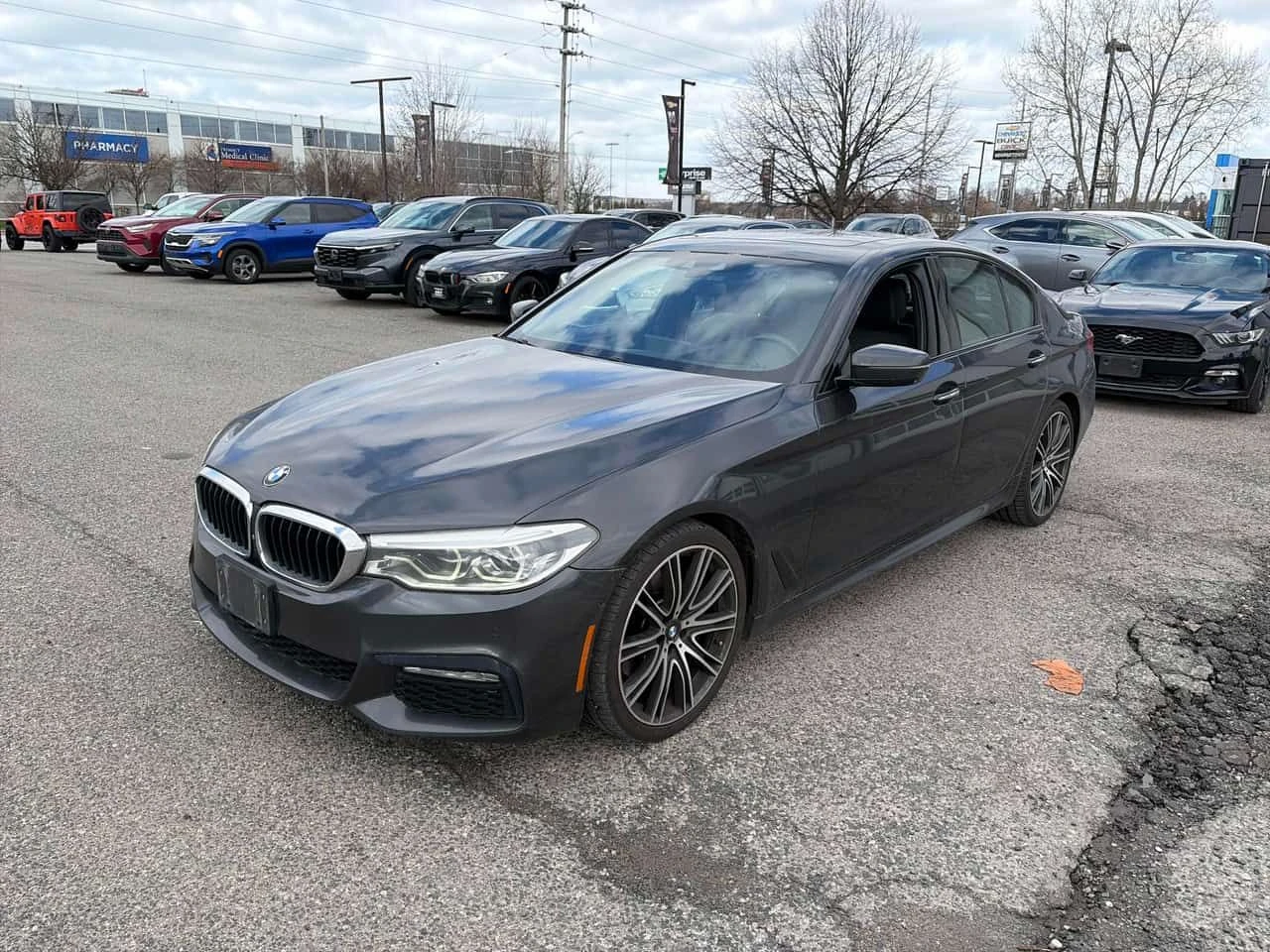 BMW 530 ixDrive* МАСАЖ* ОБДУХВАНЕ* COMFORT SEATS* HUD* H/K