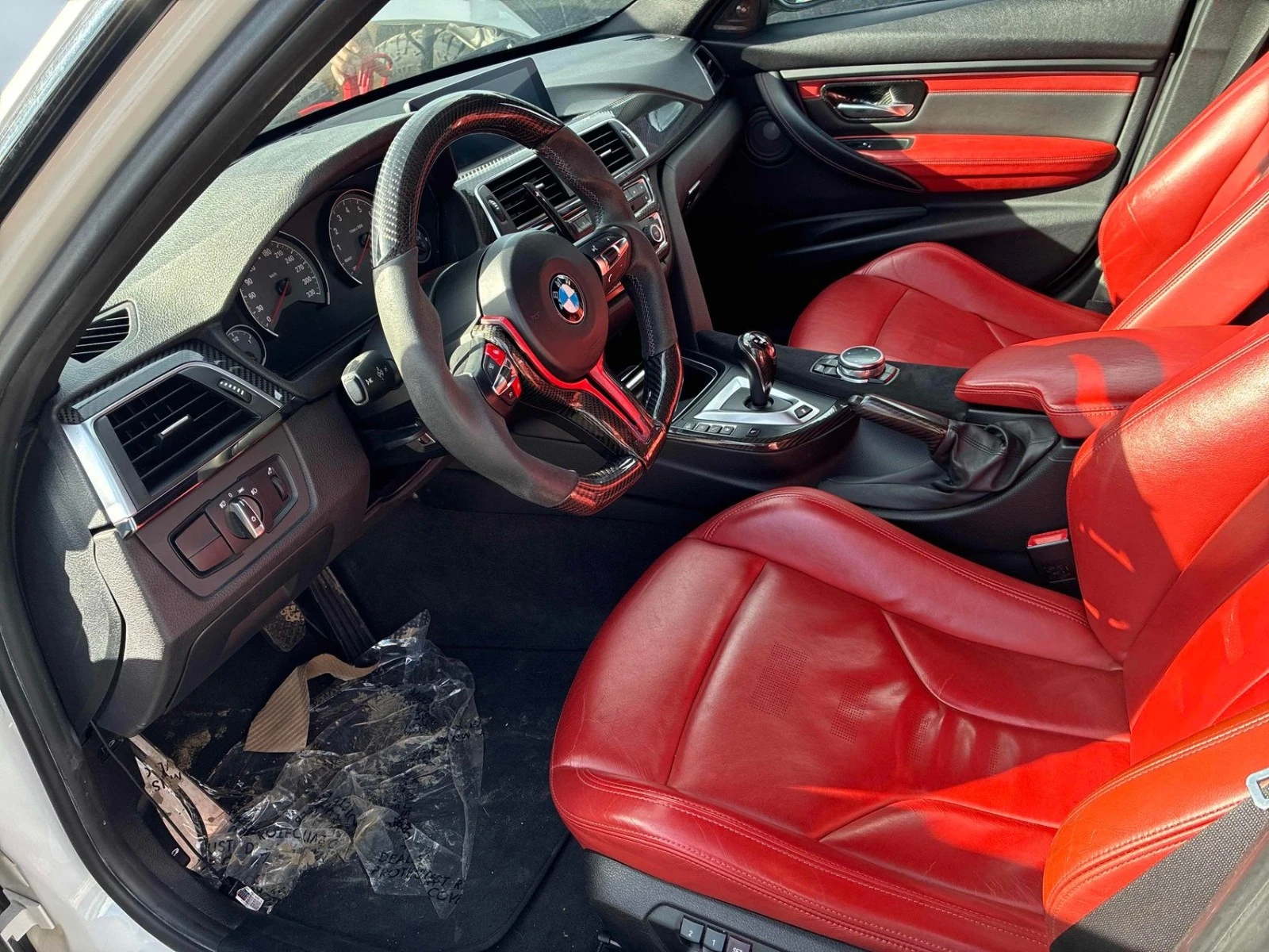 BMW M3 DCT* HARMAN* HEADUP* ПОДГРЕВ* КАМЕРИ* CARBON, снимка 5 - Автомобили и джипове - 54558022