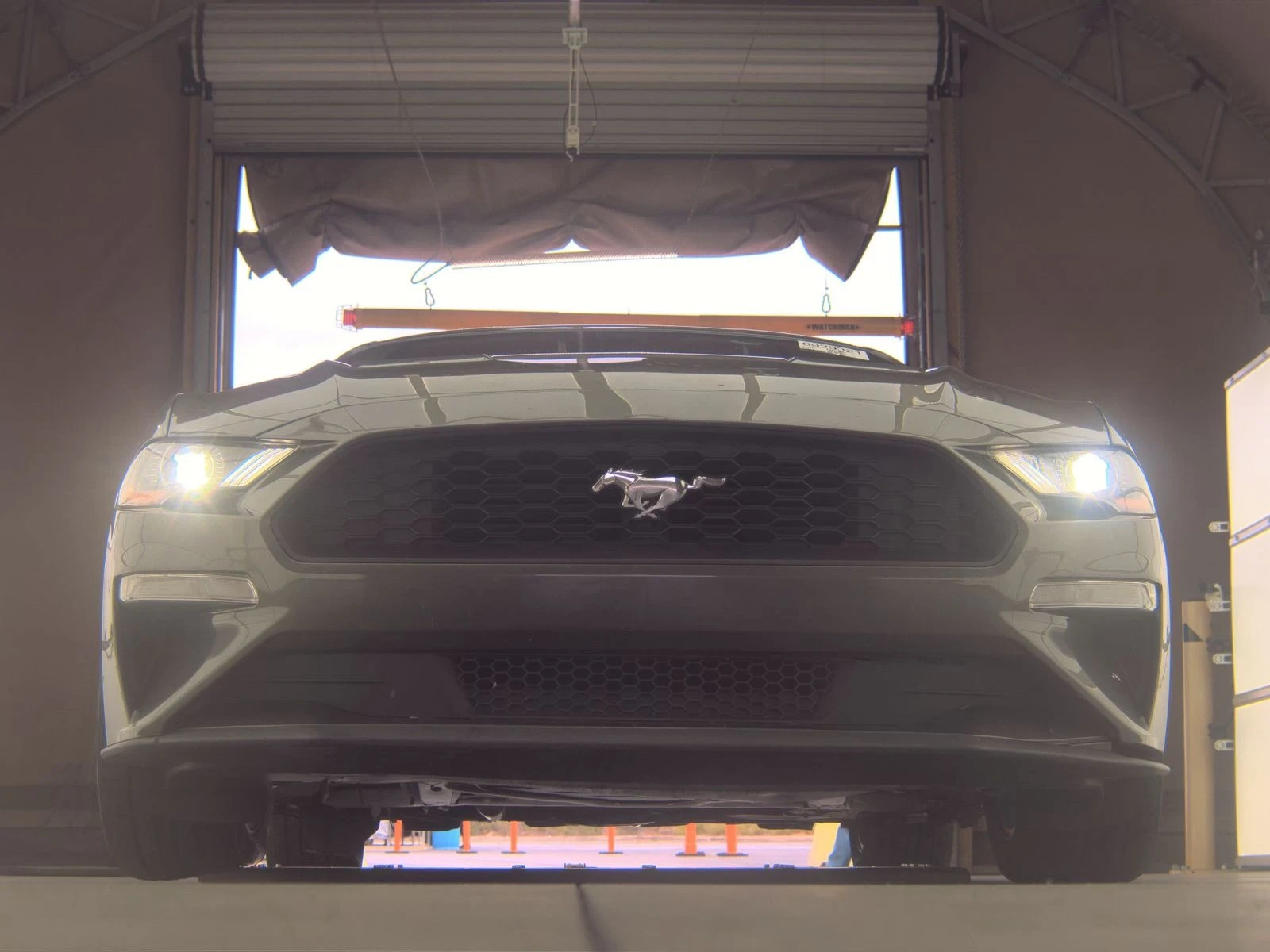 Ford Mustang, снимка 5 - Автомобили и джипове - 54596543