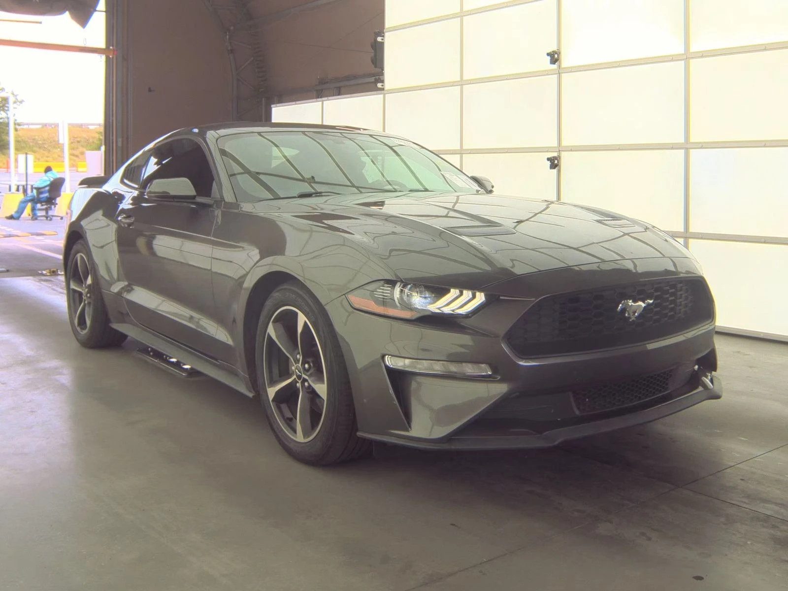 Ford Mustang, снимка 2 - Автомобили и джипове - 54596543