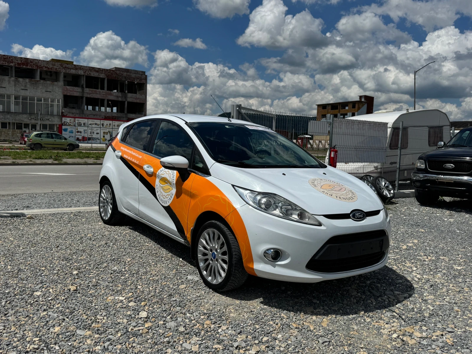 Ford Fiesta 1.6TDCI KLIMATIK, снимка 3 - Автомобили и джипове - 54668265