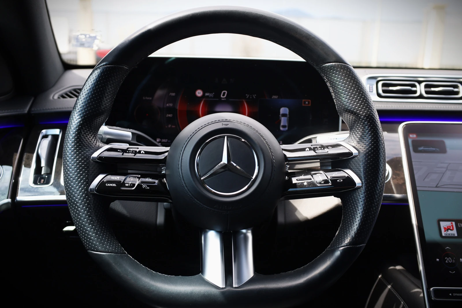 Mercedes-Benz S 400 4Matic, снимка 11 - Автомобили и джипове - 54912810