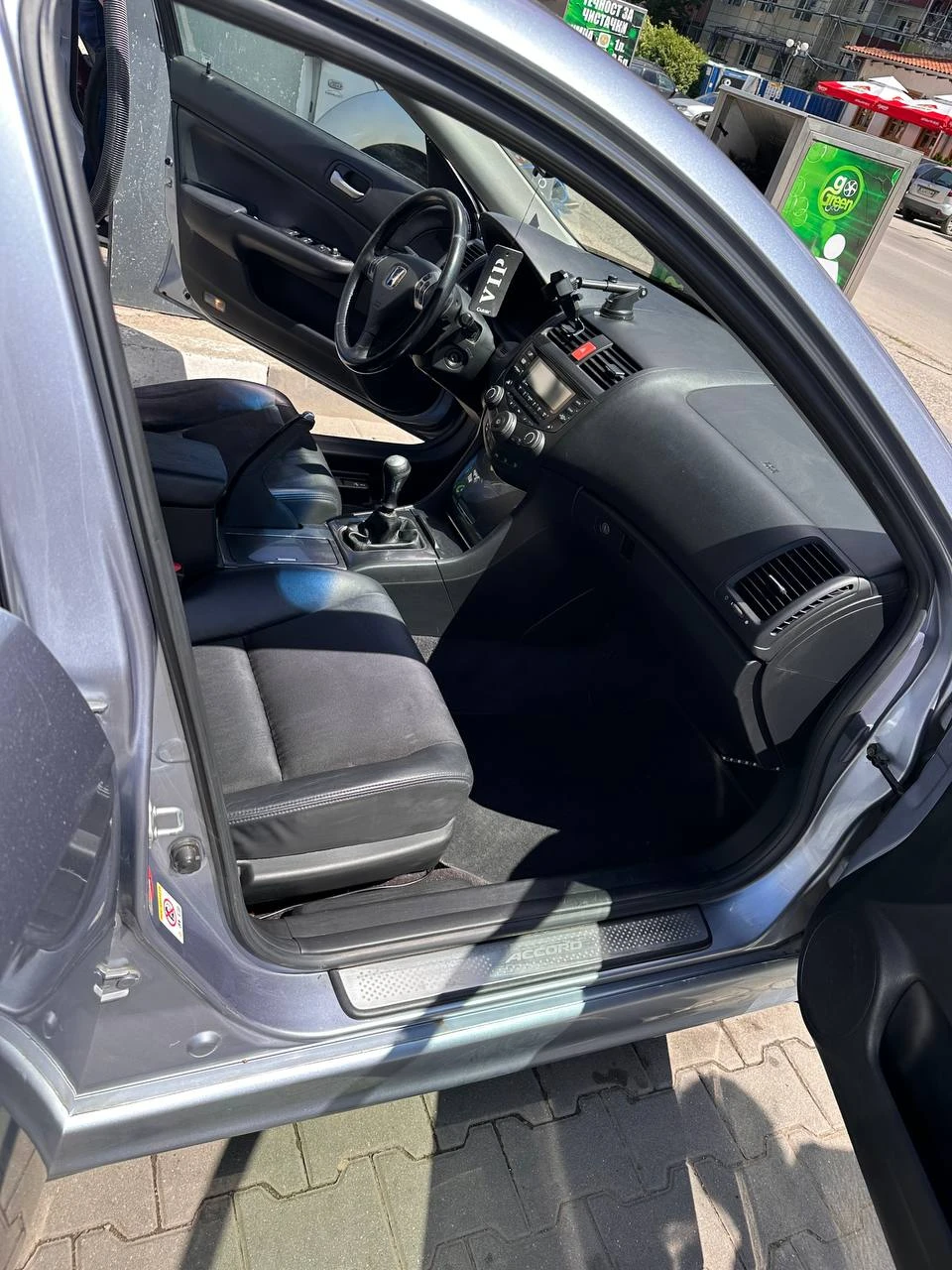 Honda Accord 2.2 i-CTDi, снимка 7 - Автомобили и джипове - 54930785