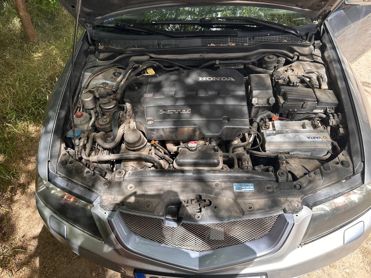 Honda Accord 2.2 i-CTDi, снимка 4 - Автомобили и джипове - 54930785