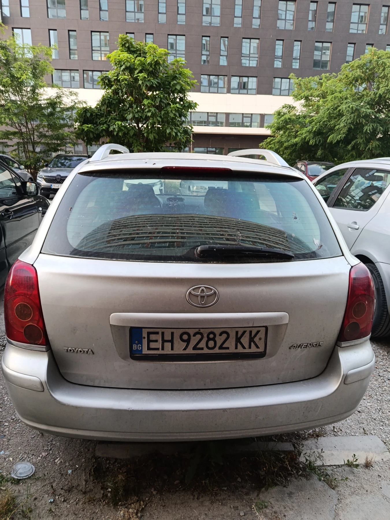 Toyota Avensis D4D, снимка 2 - Автомобили и джипове - 55074315