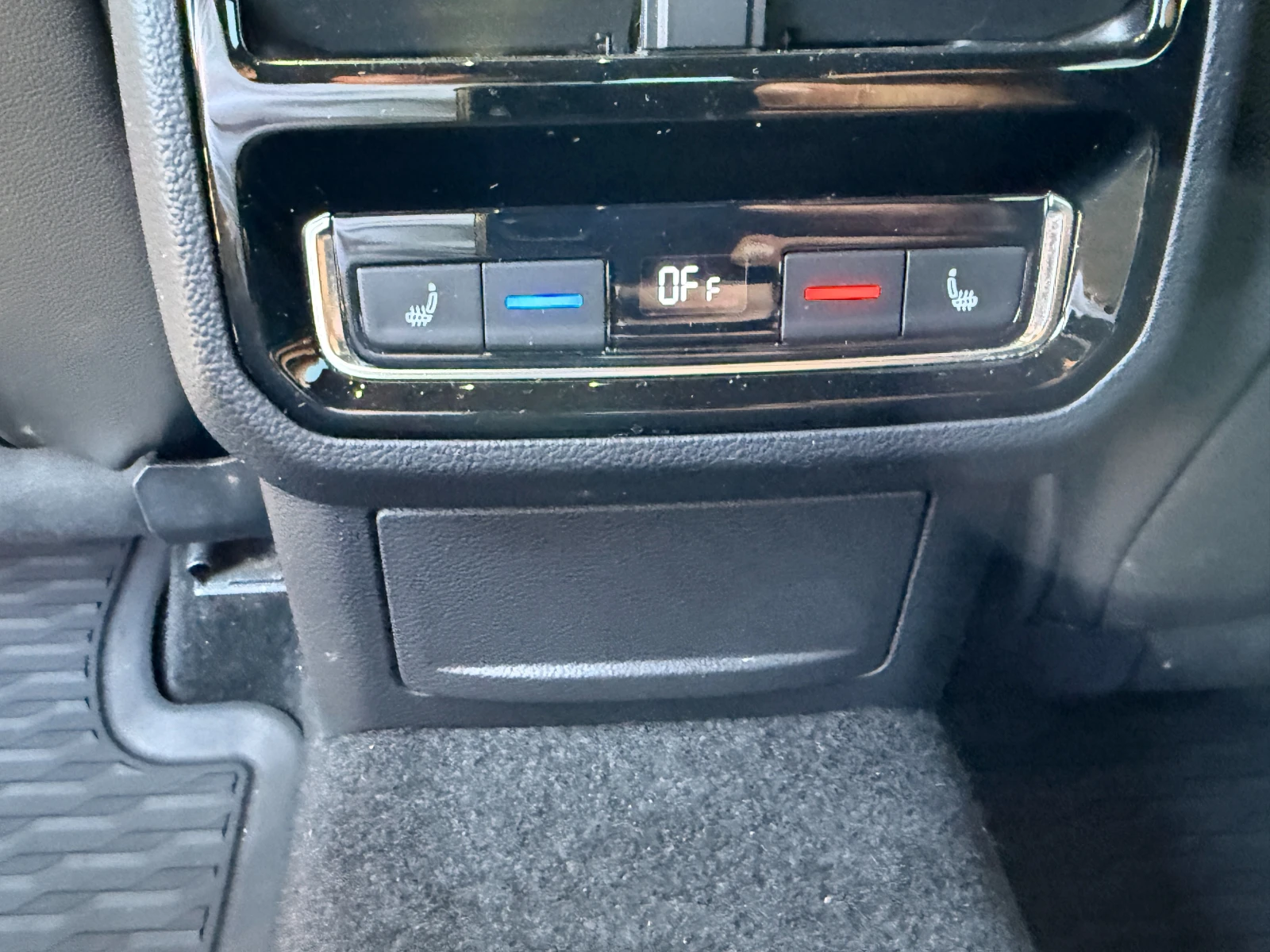 VW Arteon R-Line, снимка 7 - Автомобили и джипове - 55393603