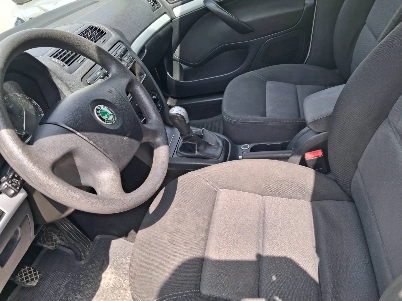 Skoda Octavia 1900, снимка 5 - Автомобили и джипове - 55435776
